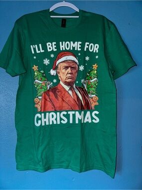 Green Holiday Graphic Tee - I'll Be Home For Christmas